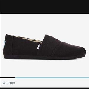 Toms Woman’s Classics Black on Black Canvas